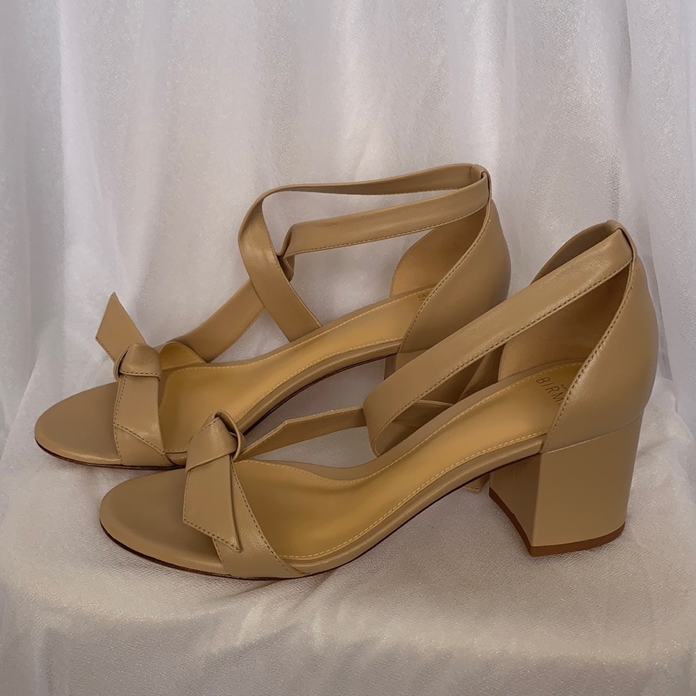 Brand New Alexandre Birman Clarita 60 Block Heels Nude Leather size 35